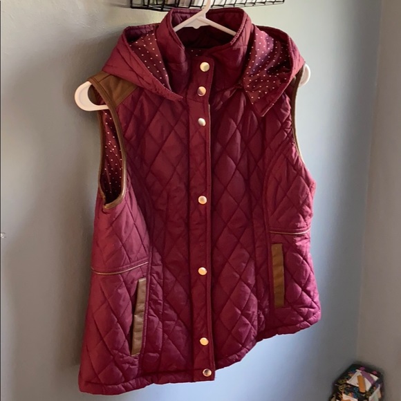 Altar'd State Jackets & Blazers - Comfy maroon vest size L from altardstate